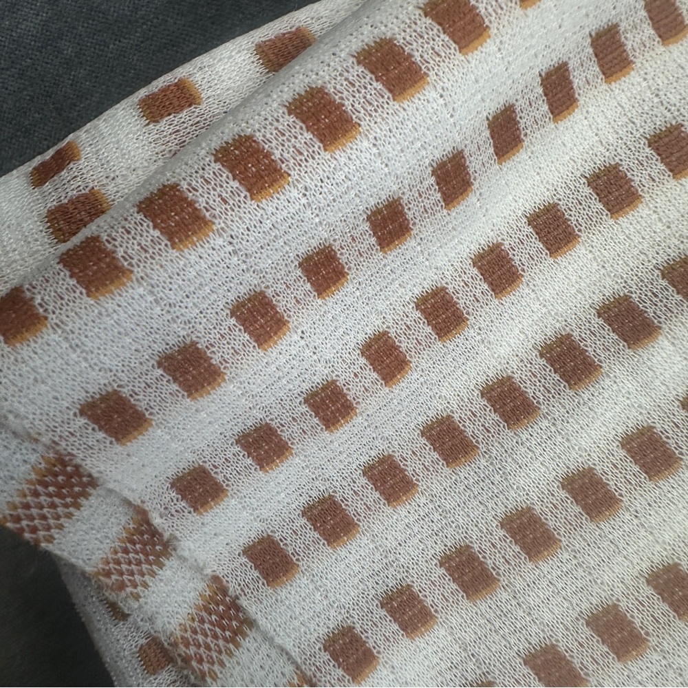 Vintage double knit brown and white check fabric - Picture 4 of 4